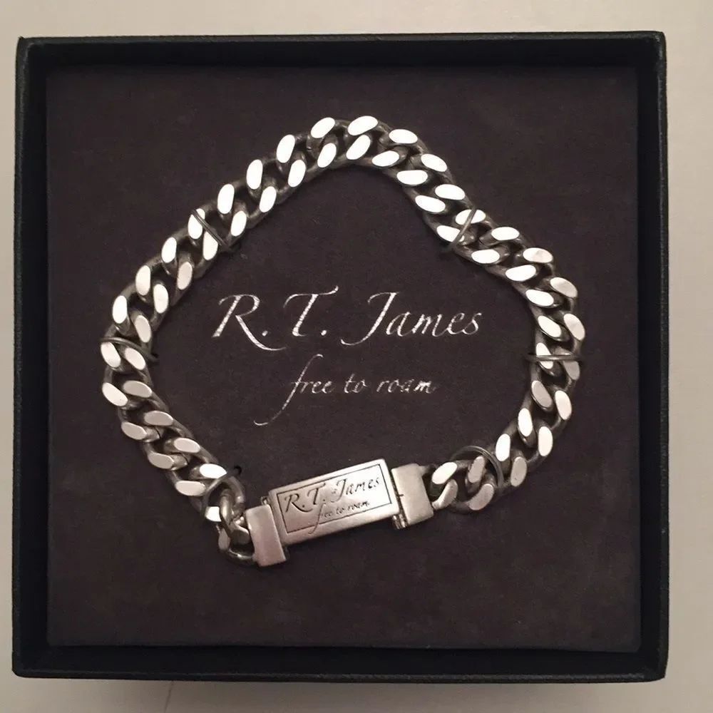 NWT R.T James Gorgeous silver men Cuban link bracelet engraved plate & box clasp